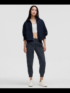 NWOT Lululemon Dance Studio Jogger 7/8 Length